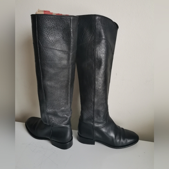 CHANEL BLACK LEATHER RIDING KNEE BOOTS - Picture 5 of 13